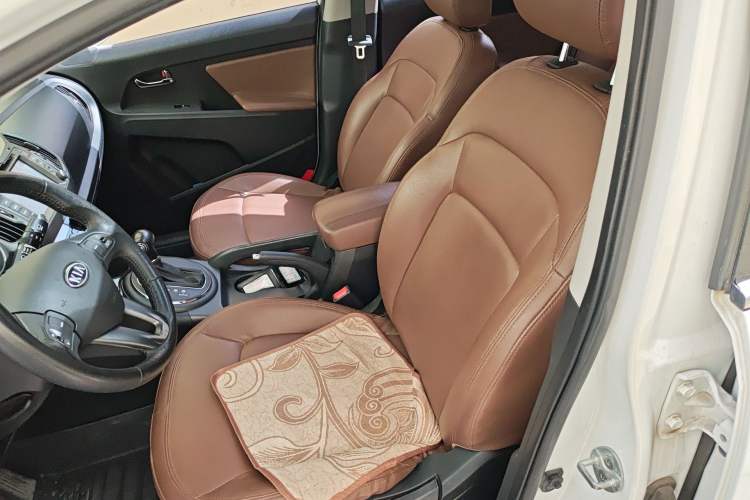 Used Kia Sportage R 2012 2.0L Automatic Two-Wheel Drive GL Trim
