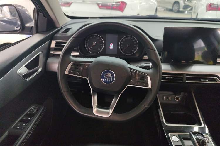 Used BYD Qin New Energy 2019 High-Range Deluxe Model
