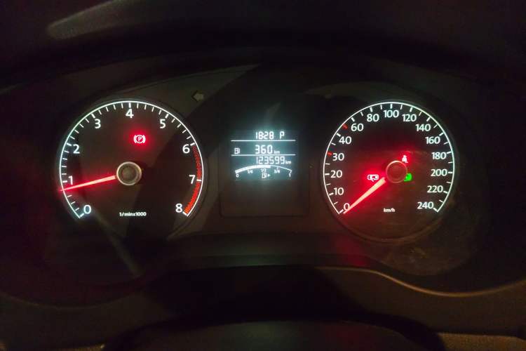 Used Volkswagen Sagitar 2014 1.6L Automatic Comfort Model