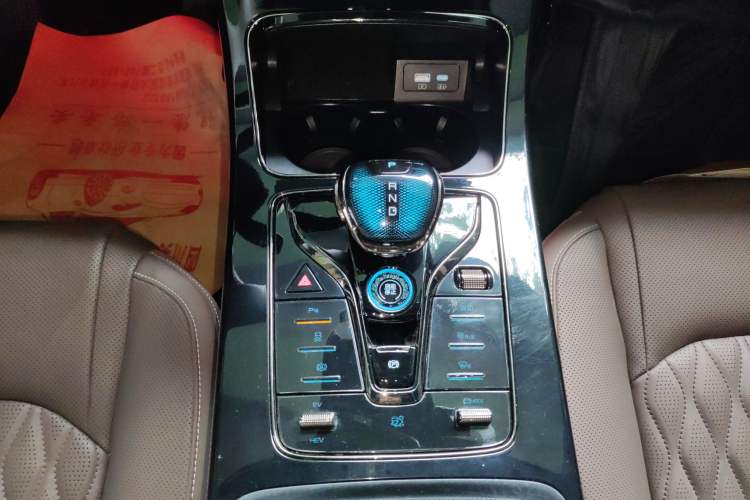 Used BYD Han 2023 DM-i Champion Edition 121KM Prestige Model
