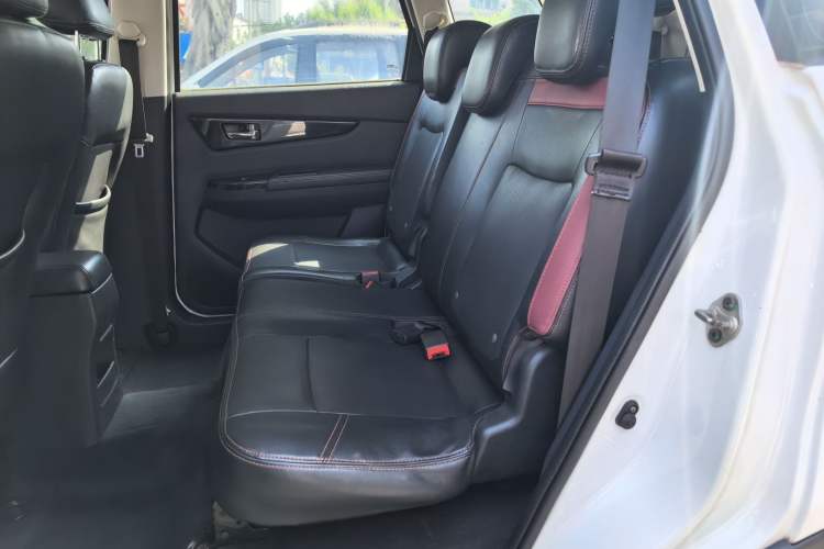 Used HYOSOW S3 2015 1.5L Luxury Model China V Standard Left Rear Seat