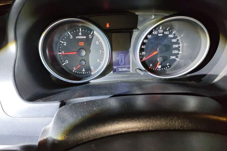 Used Haval H6 2016 Upgraded Model 1.5T Manual Two-Wheel Drive Urban Version
