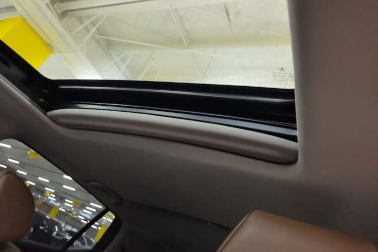 Used Acura CDX 2016 1.5T Two-Wheel Drive Deluxe Edition