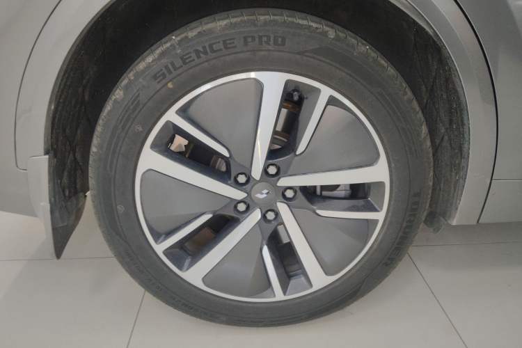 Used Li Auto L8 2023 Max model