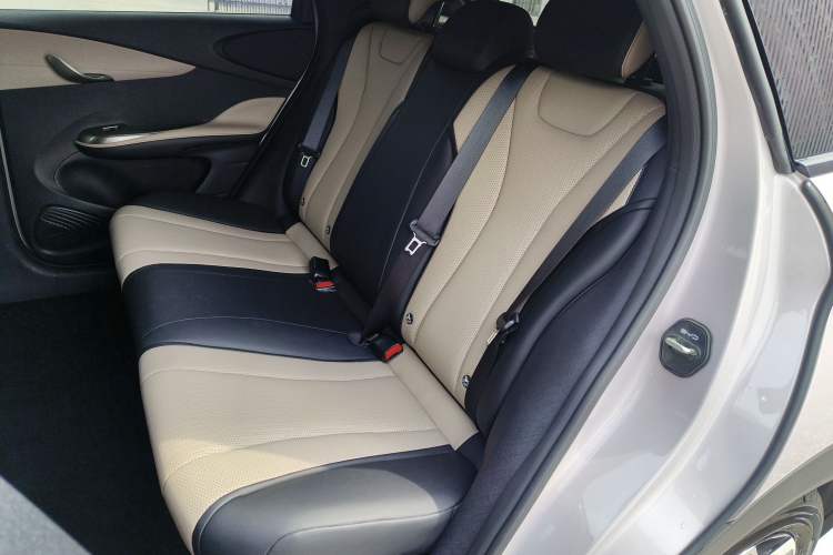 Used BYD Dolphin 2025 Smart Drive Version 420 km Freedom Edition
