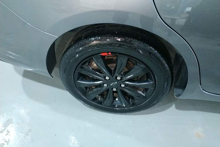 Used Chevrolet Monza 2020 Light Hybrid Redline 320T Dual-Clutch Joyful Edition