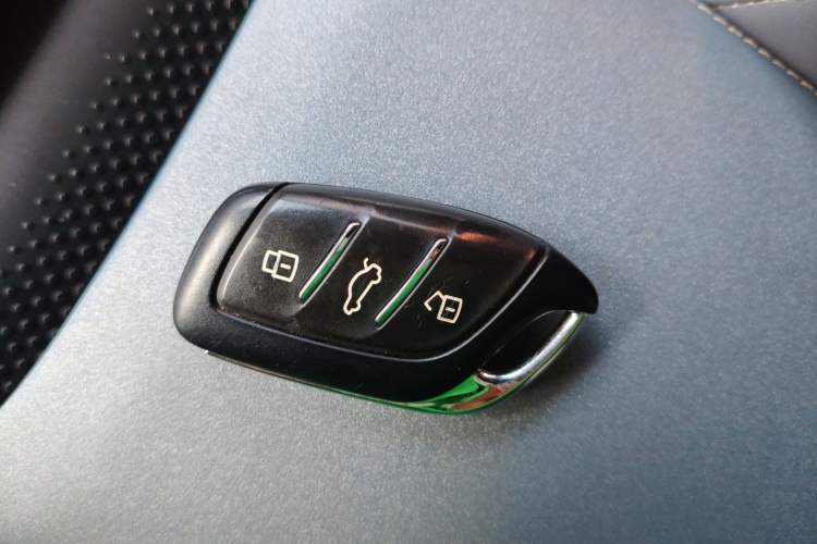 Used Rising ER6 2020 620 km Smart Edition