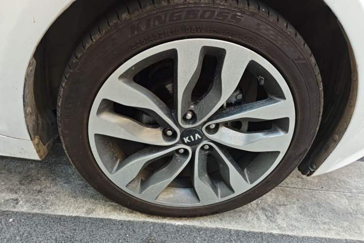 Used Kia K5 2014 2.0L Automatic LUXURY
