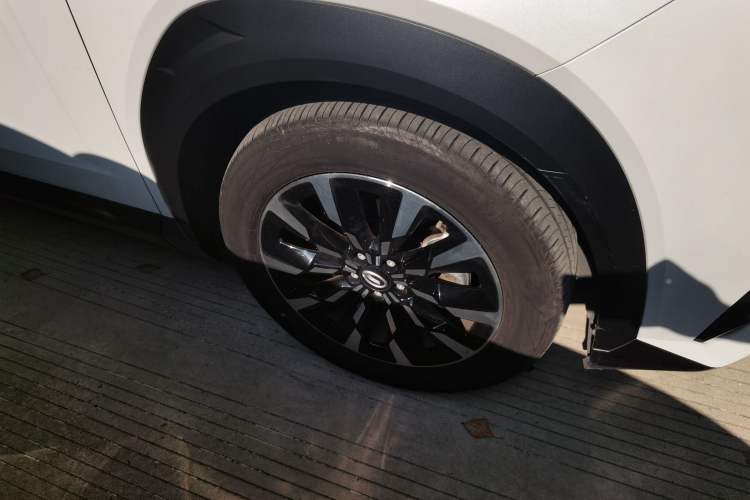 Used GAC Trumpchi EMKOO 2022 1.5T Supernova Pro Edition Right Front Wheel Hub