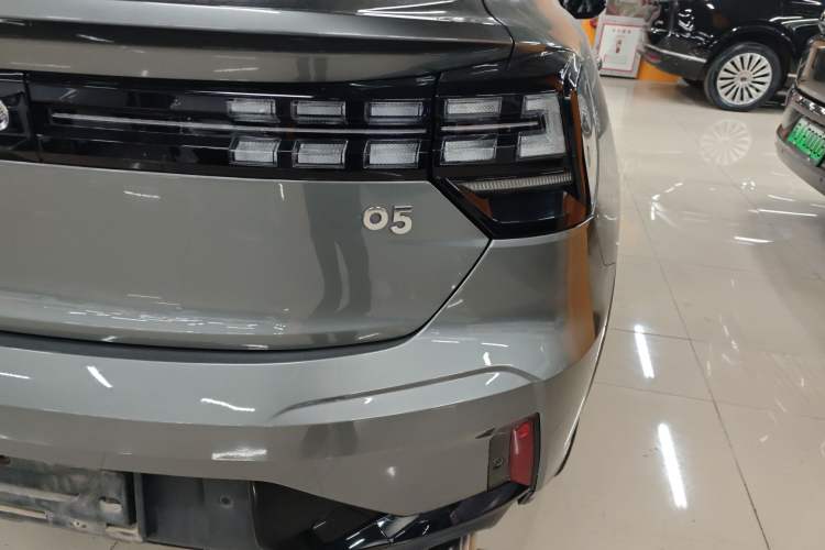 Used Lynk & Co 05 2020 2.0TD Two-Wheel Drive Shine Halo