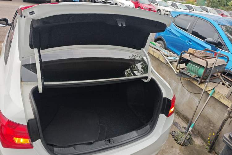 Used Buick GT 2016 15N Automatic Elite Edition Trunk