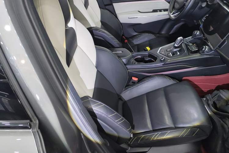 Used Lynk & Co 05 2020 2.0TD Two-Wheel Drive Shine Halo