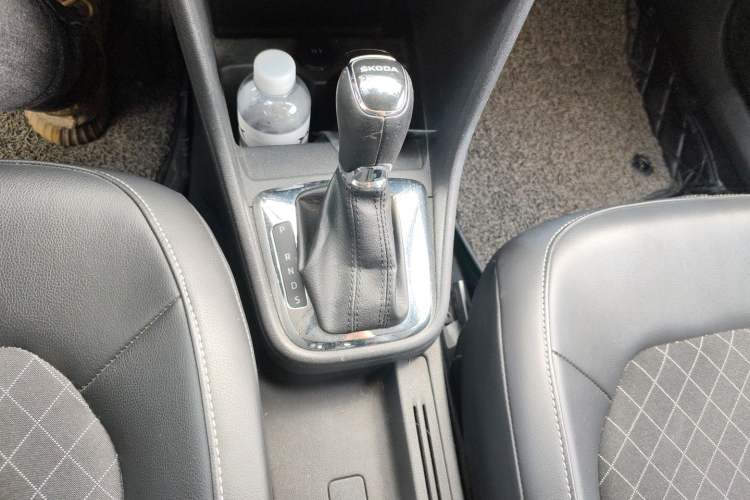 Used Skoda Rapid Spaceback 2018 1.6L Automatic Comfort Edition