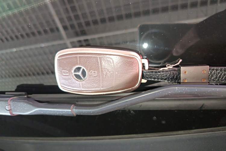 Used Mercedes-Benz E-Class 2018 Facelift E 200 L Vehicle Key