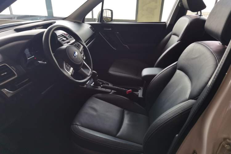 Used Subaru Forester 2016 2.5i Luxury Navigation Edition
