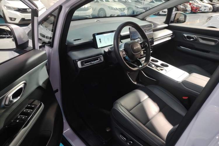 Used AION Y 2024 Younger Star Edition