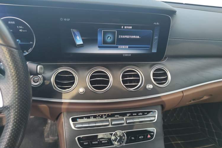 Used Mercedes-Benz E-Class 2016 E 200 L Sport Edition Audio And AC Panel