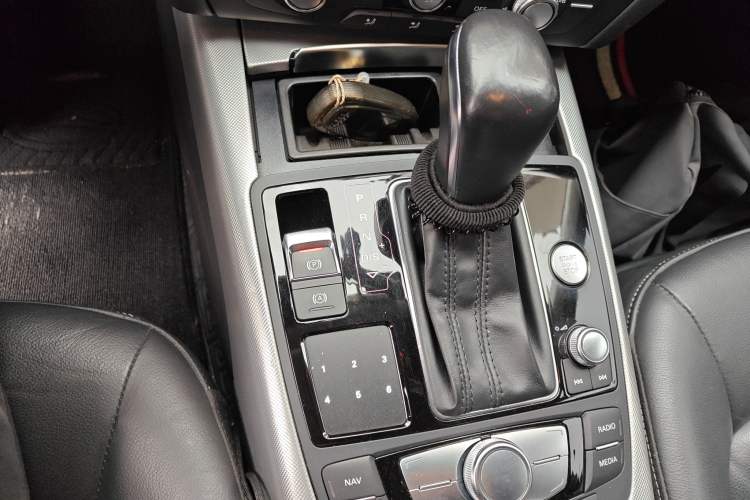 Used Audi A6L 2018 30th Anniversary Edition 35 TFSI Fashion Model
