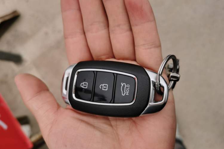 Used Hyundai Elantra 2021 1.5L CVT LUX Prestige Edition Vehicle Key