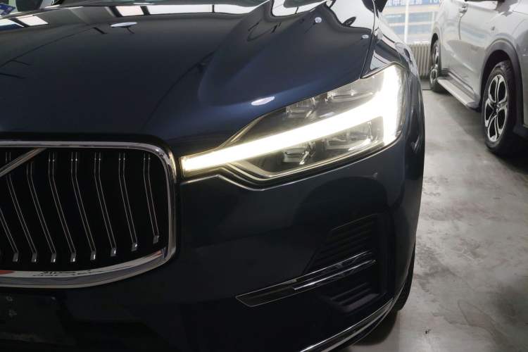 Used Volvo XC60 2022 B5 4x4 Smart Luxury Edition