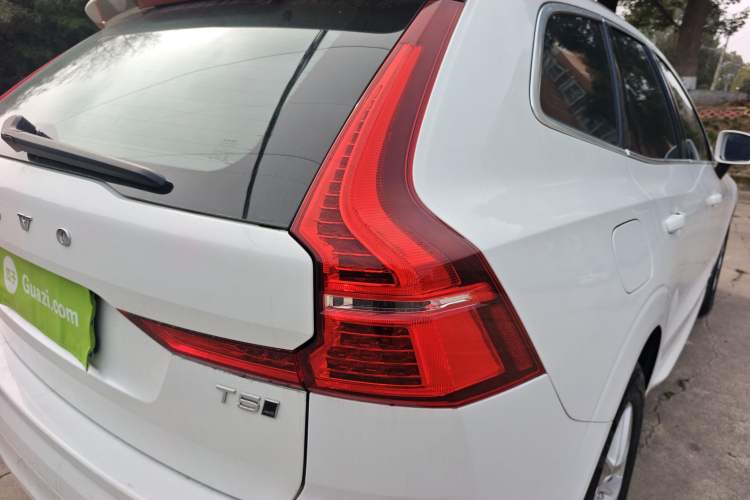 Used Volvo XC60 2019 T5 4x4 Smart Edition China V Standard