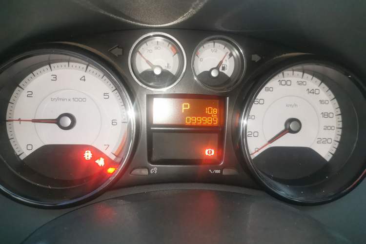 Used Peugeot 408 2013 2.0L Automatic Comfort Edition