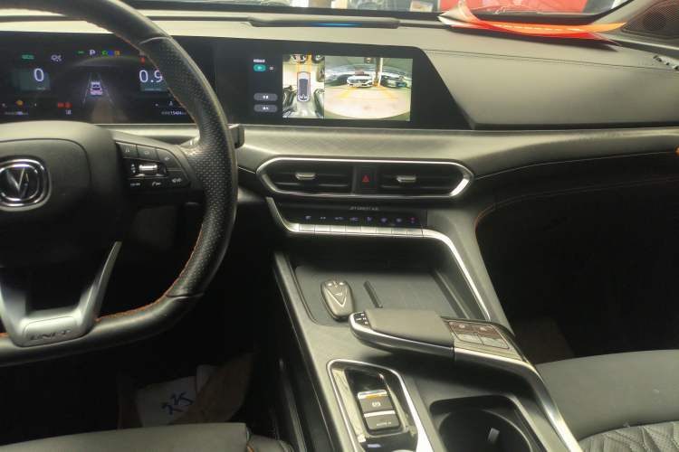 Used CHANGAN UNI-T 2022 1.5T Prestige Version
