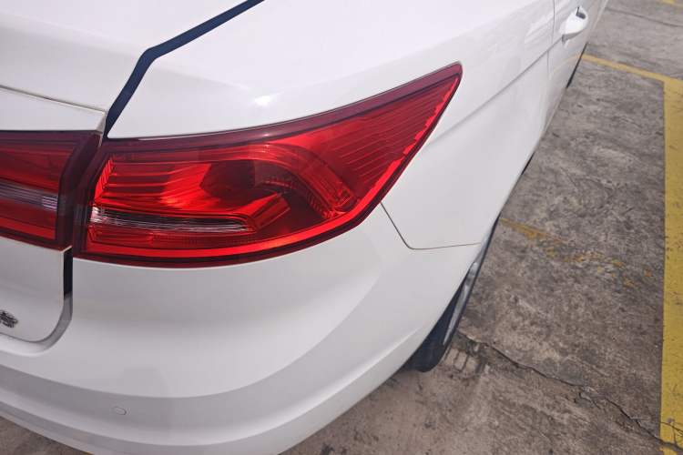 Used Ford Escort 2017 Happiness Edition 1.5L Automatic Fashion Version