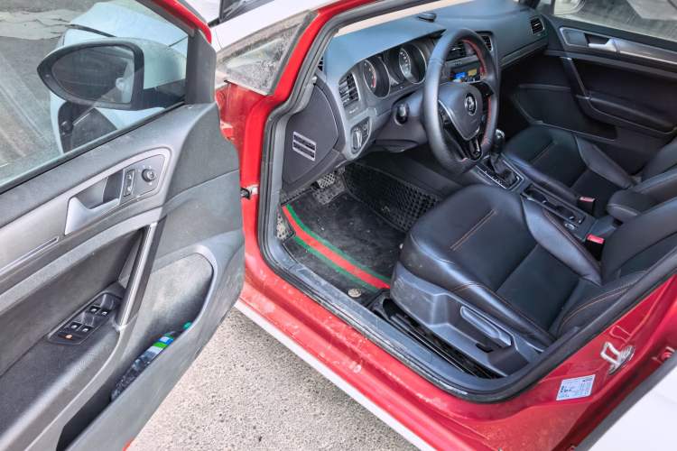 Used Volkswagen Golf 2015 1.6L Automatic Comfort Model