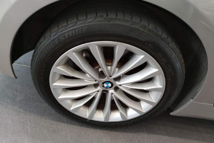 Used BMW 5 Series 2018 530Li Leading Edition Luxury Package
