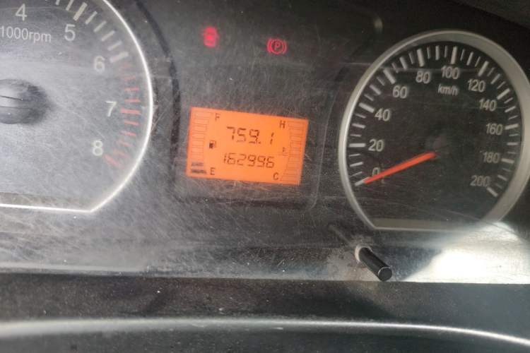 Used FORTHING Lingzhi 2015 M3 1.6L 7-Seater Luxury Model