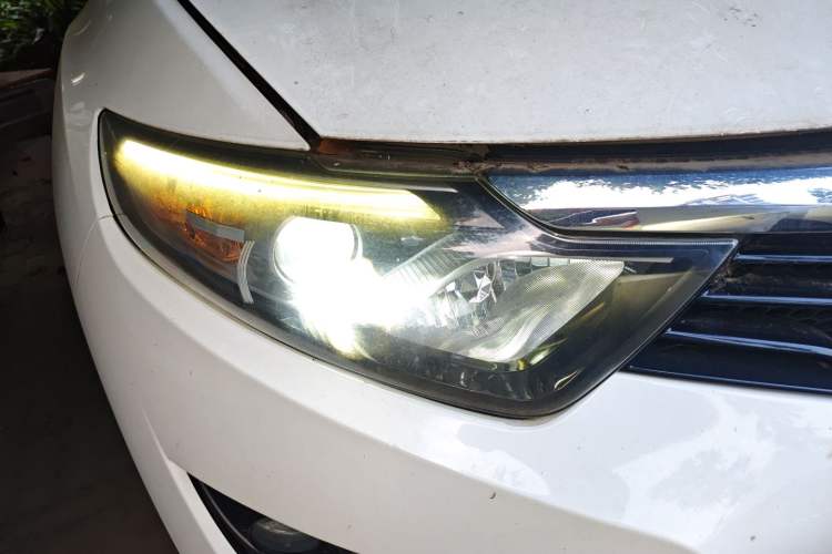 Used Soueast DX7 2015 1.5T Manual Luxury Model