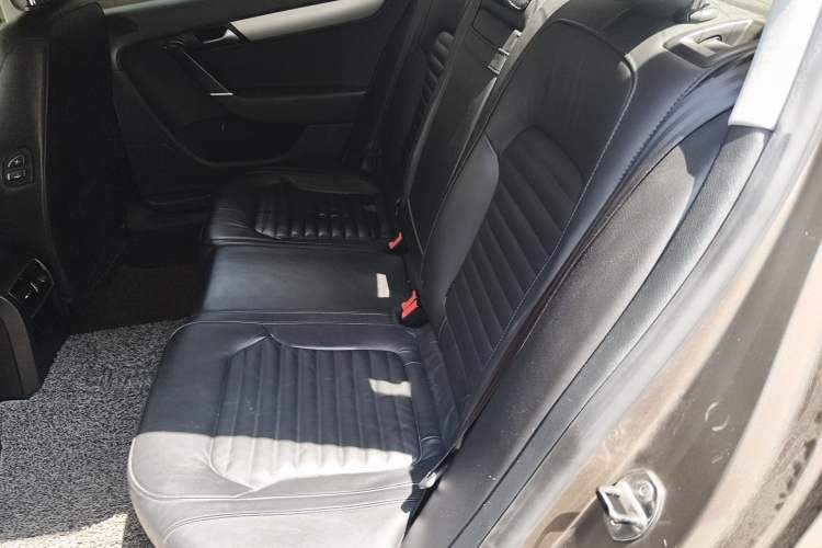 Used Volkswagen Magotan 2013 1.8TSI Premier Model