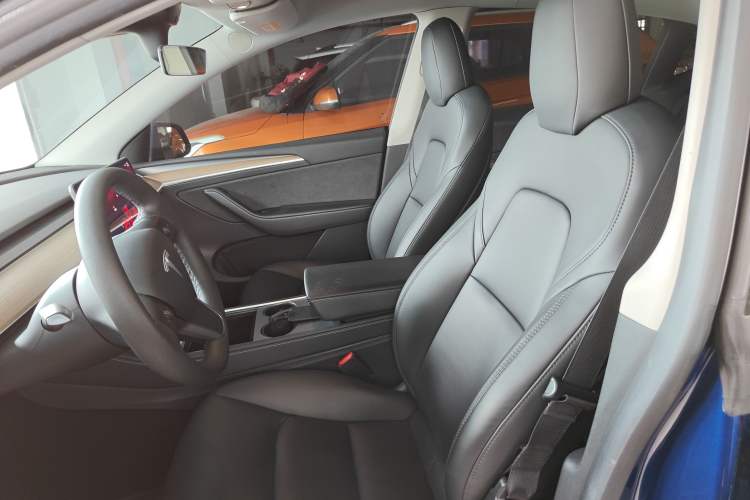 Used Tesla Model Y 2022 Rear-Wheel-Drive Version
