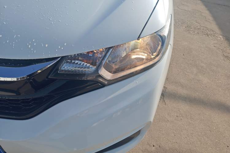 Used Honda Fit 2018 1.5L CVT Comfort Sunroof Version