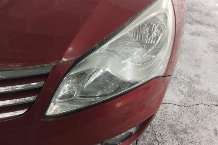 Used Hyundai Celesta 2011 1.6L Automatic Luxury Version Left Front Headlight