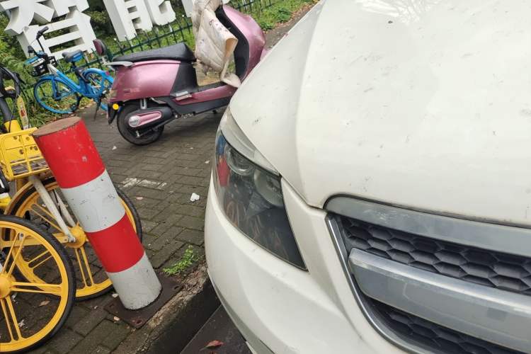 Used BYD S6 2014 1.5TI Manual Luxury 5-Seater Right Front Headlight