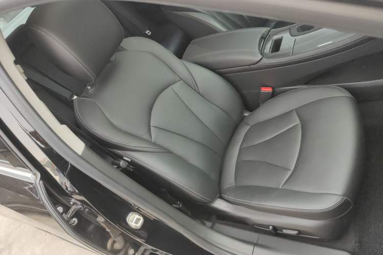 Used Buick LaCrosse 2016 Revised Version 28T Elite Edition Right Front Seat