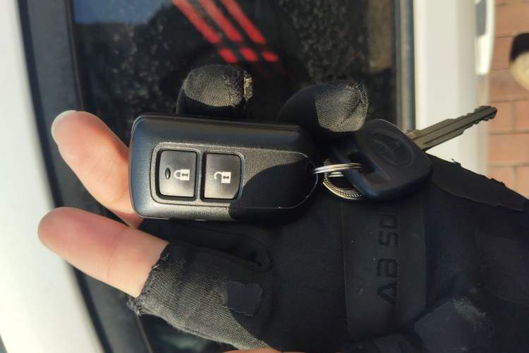 Used Toyota YARiS L Zhi Xuan 2020 X-Trail X 1.5L CVT Leading Edition Vehicle Key