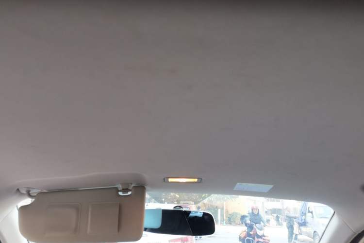 Used Roewe Clever 2022 311km QiQi BoBo Edition Headliner
