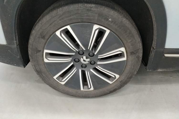 Used Nio ES7 2022 75 kWh Right Rear Wheel Hub