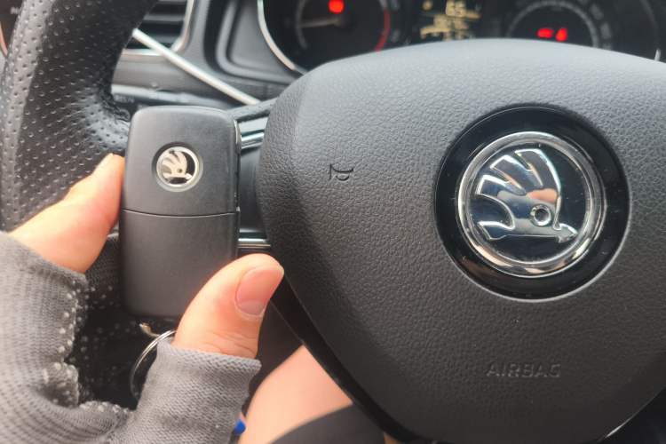 Used Skoda Kamiq 2021 1.5L Automatic Comfort Edition
