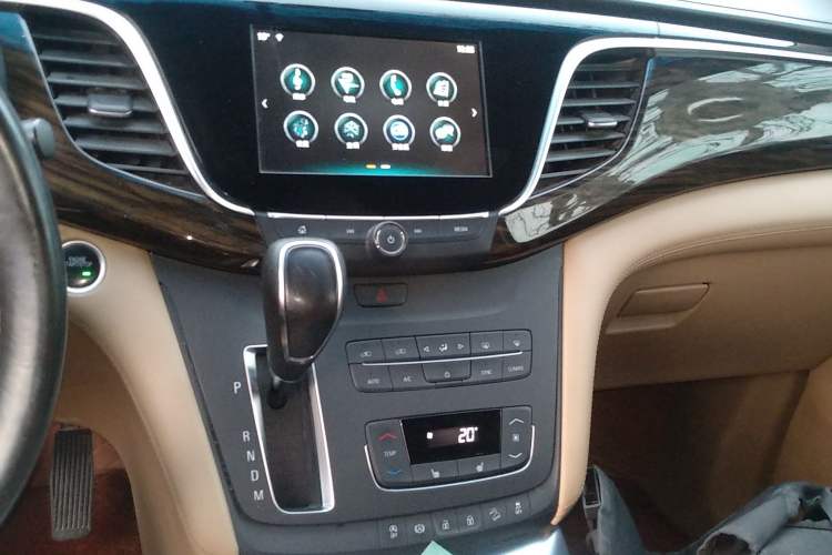 Used Buick GL8 2018 ES 28T Premium Model China VI Standard