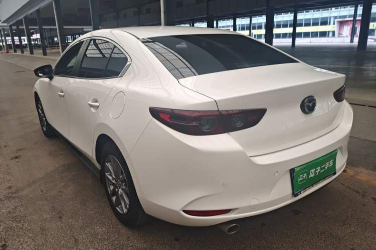 Used Mazda Mazda 3 Axela 2021 1.5L Automatic Luxury Version
