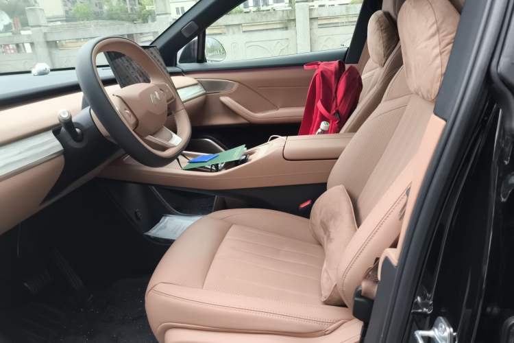 Used ONVO L60 2025 Model—60 kWh Rear-Wheel-Drive Version
