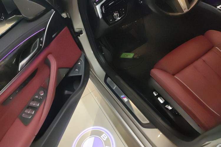 Used BMW 5 Series New Energy 2021 Restyled 535Le Pioneer Edition M Sport Package
