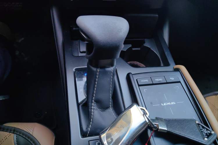 Used Lexus ES 2021 200 Excellence Edition
