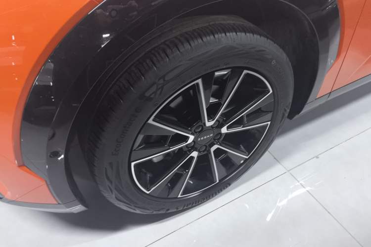 Used Zeekr X 2025 5-Seater Long-Range Version Left Front Wheel Hub