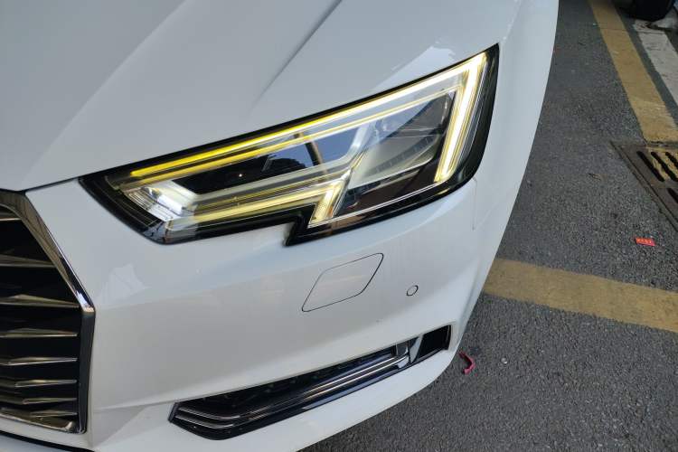 Used Audi A4L 2018 30th Anniversary Edition 40 TFSI Trendy Model
