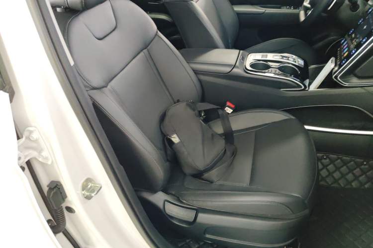 Used Hyundai Tucson 2023 Tucson L 1.5T Automatic Two-Wheel Drive DLX Luxury Edition Right Front Seat